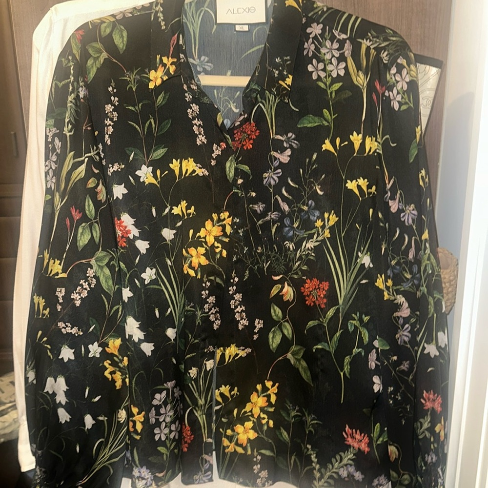 Alexis Floral Blouse Size XL
